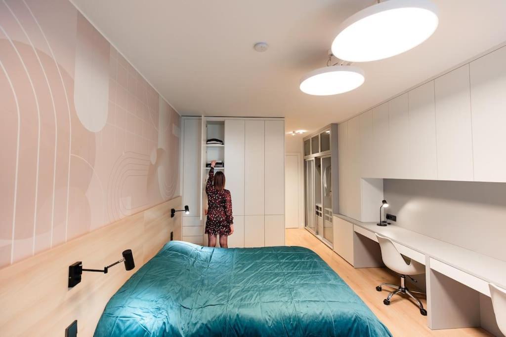 Henry's Appt With A Private 415 - Shared Kitchen * Luxemburg