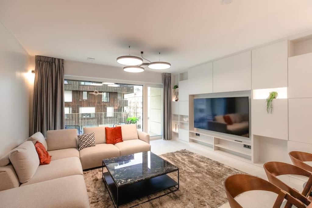 Henry's Appt With A Private 415 - Shared Kitchen Appartement *